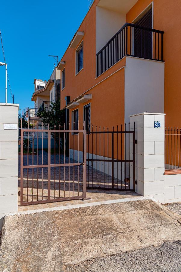 サンタ・クローチェ・カメリーナCasa Angelaアパートメント エクステリア 写真