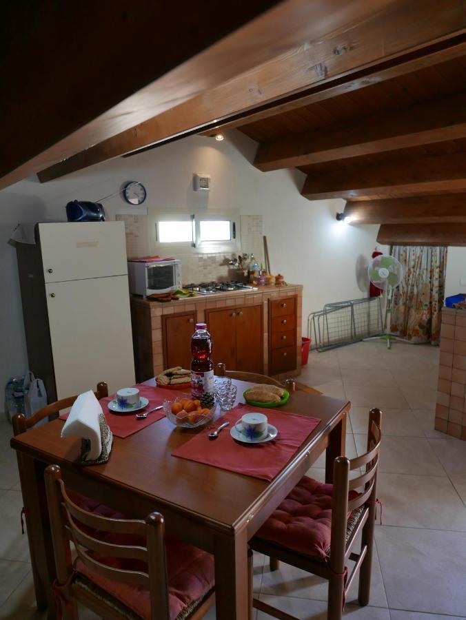 サンタ・クローチェ・カメリーナCasa Angelaアパートメント エクステリア 写真